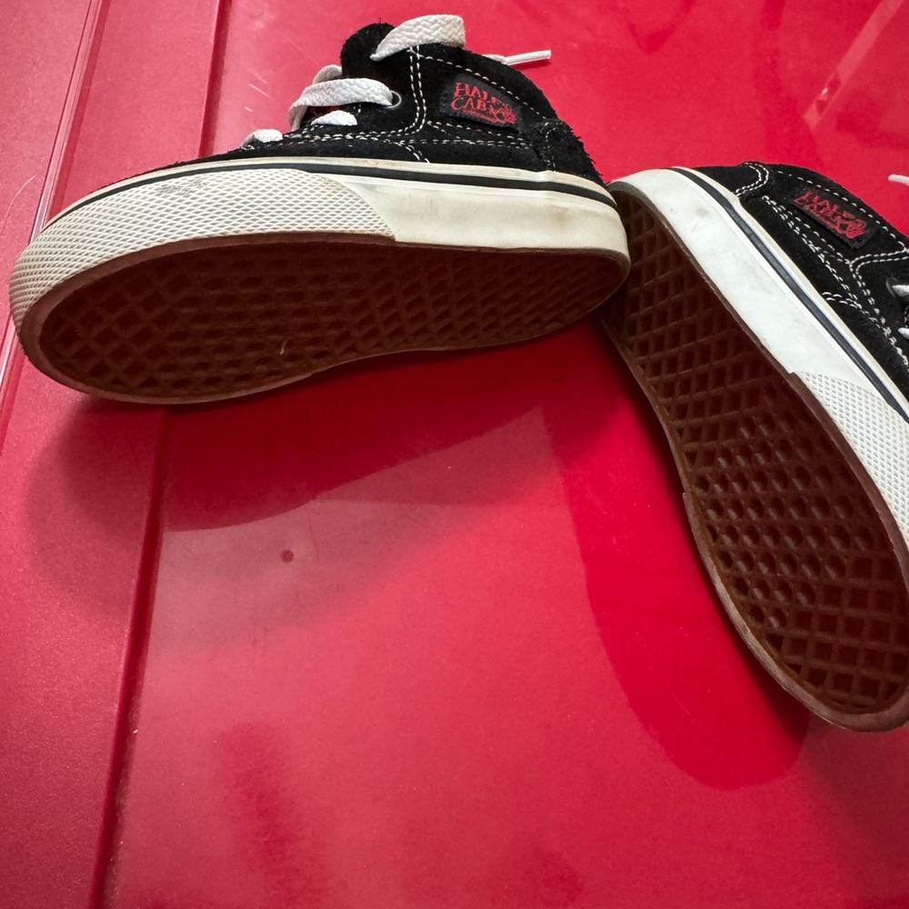 VANS TODDLER HALF CABS SIZE 6 - Picture 3 of 4